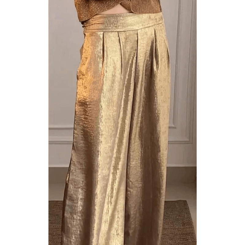 Calça Feminina de Cetim Dourado 7