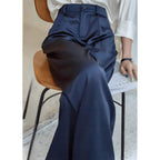 Calça Feminina de Cetim Azul Marinho 3