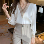 Blusa Decote V com Bordado Branco 3