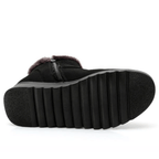 Bota Cano Curto Forrada em Veludo