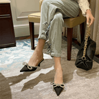 Scarpin Salto Baixo Fino Preto 6