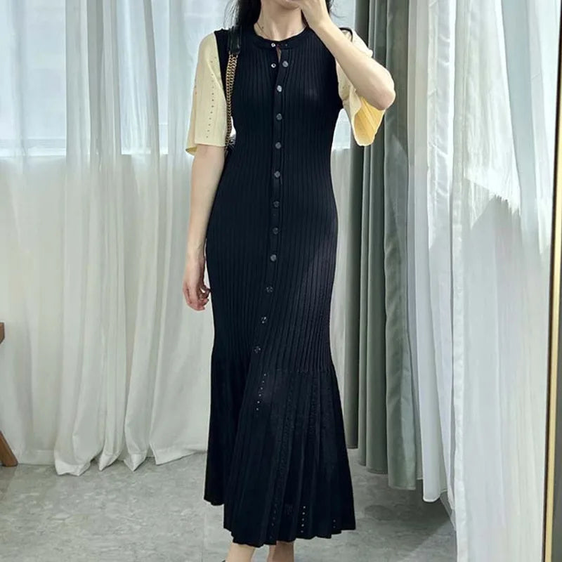 Vestido Midi de Malha Preto 01