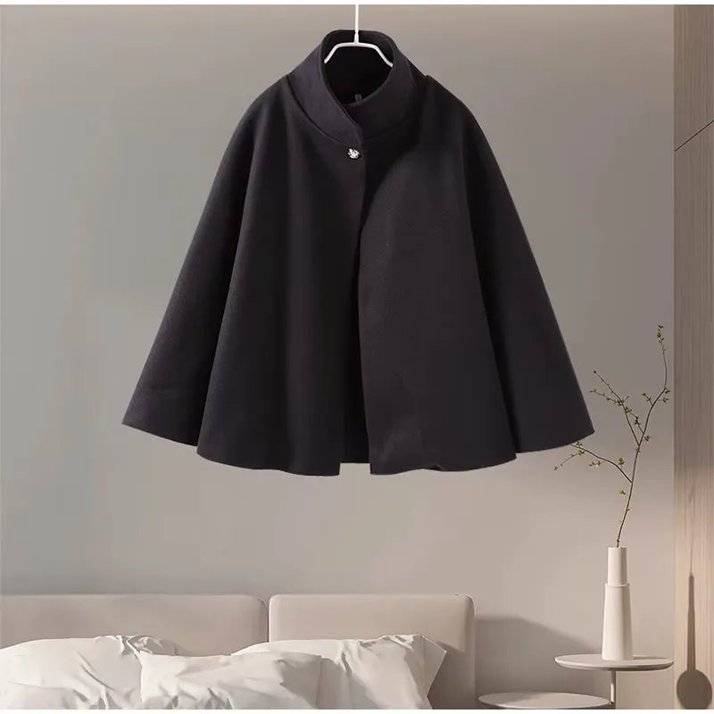 Poncho Feminino Casual Preto 10