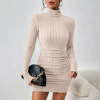 Vestido Curto de Inverno Bege 3