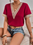 Blusa Decote V com Bordado Vermeho 8