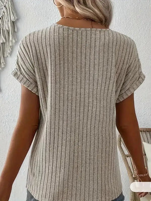 Blusa Malha Canelada Manga Curta com Botões Bege 02